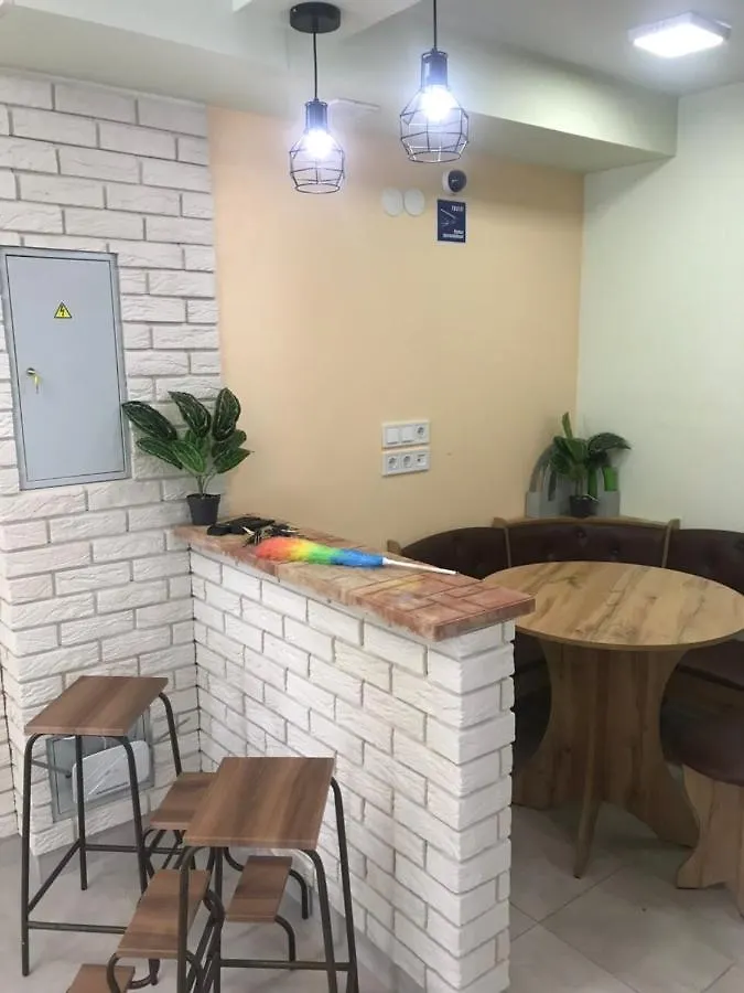 הוסטל קייב Little House Азербайджанская 8А אכסניה